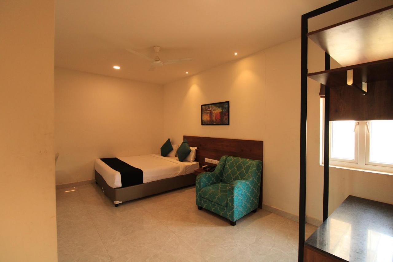 Arunaa Inn Airport Hotel,Chennai Esterno foto