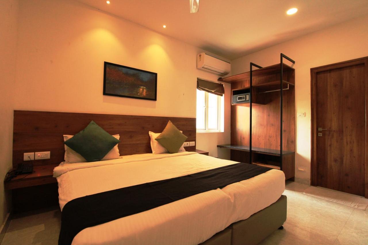 Arunaa Inn Airport Hotel,Chennai Esterno foto